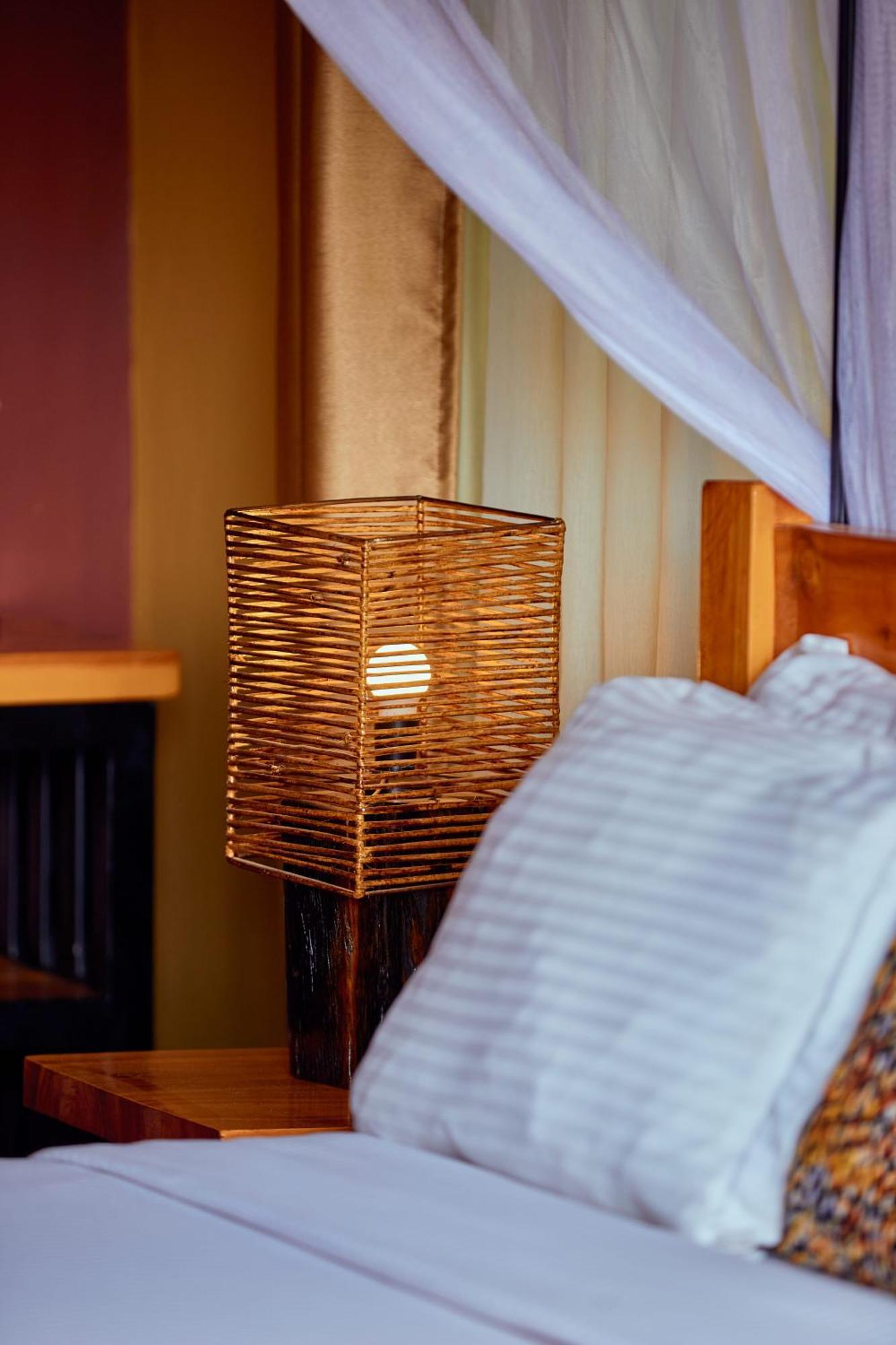 Shamba Lodge Cabin B Аруша Екстериор снимка